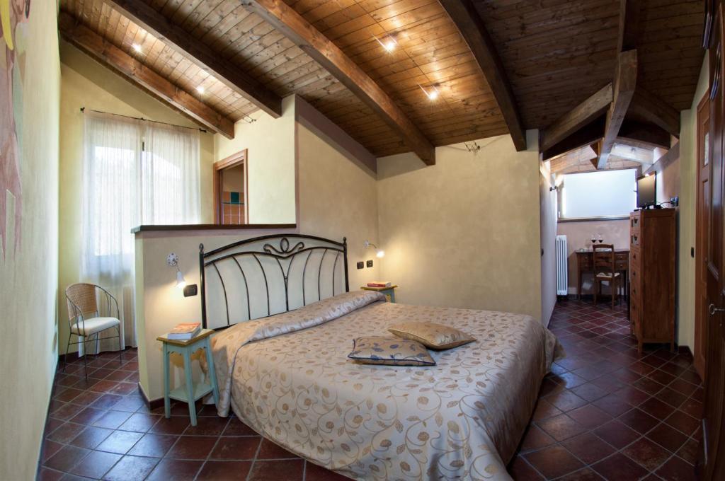 Trattoria Del Bivio Cerretto Langhe Quarto foto